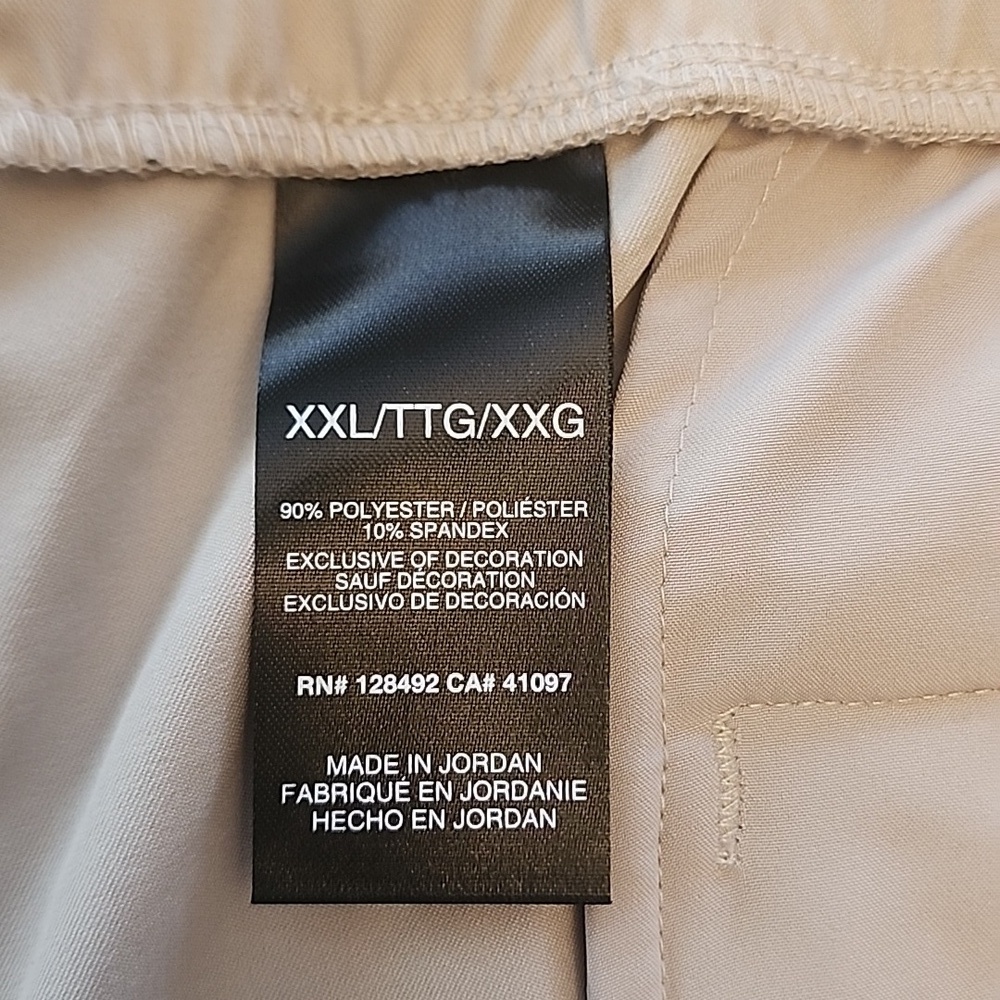 NWT Mens Greg Norman Beige All Day Comfort Shorts - Picture 8 of 13